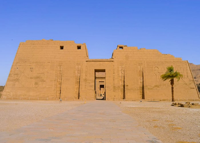 Private Luxor Day Tour from Cairo by Plane